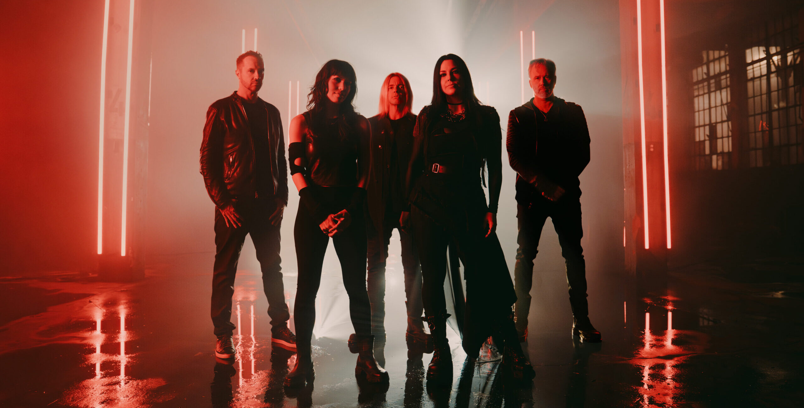 No momento, você está visualizando Evanescence lança clipe explosivo de “Fight Like a Girl”, com K.Flay, para o filme Bailarina do universo John Wick