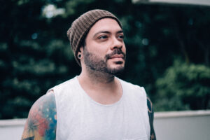 Leia mais sobre o artigo Riviera lança “Laços”: novo single abre EP Passado/Presente e curta-metragem Molduras