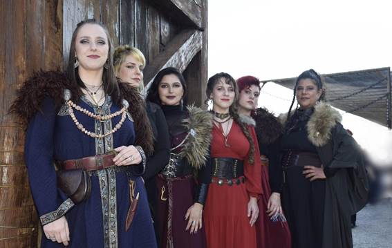 Leia mais sobre o artigo Yön lança nova versão de “I Riden Så” e abre shows de Skáld e Tuatha de Danann
