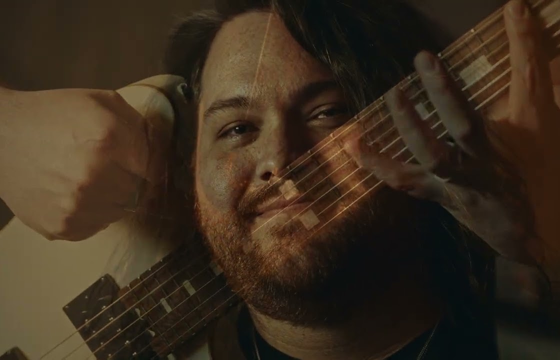 Leia mais sobre o artigo Wolfgang Van Halen apresenta “I Really Wanna”